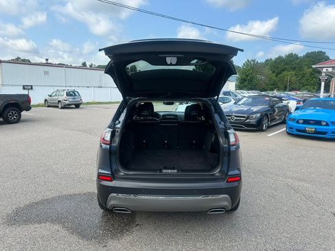 Used 2021 Jeep Cherokee Limited w/ Elite Package AWD/4WD image 33