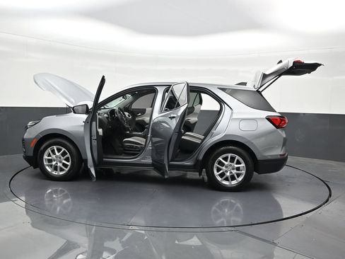 Used 2024 Chevrolet Equinox LS w/ LS Convenience Package FWD image 35