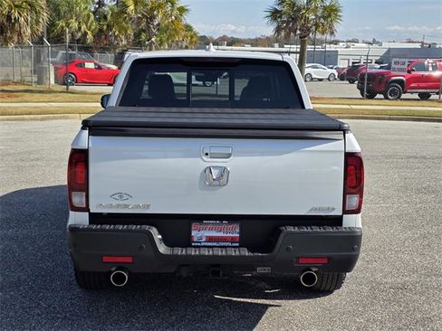 Used 2023 Honda Ridgeline RTL-E image 3