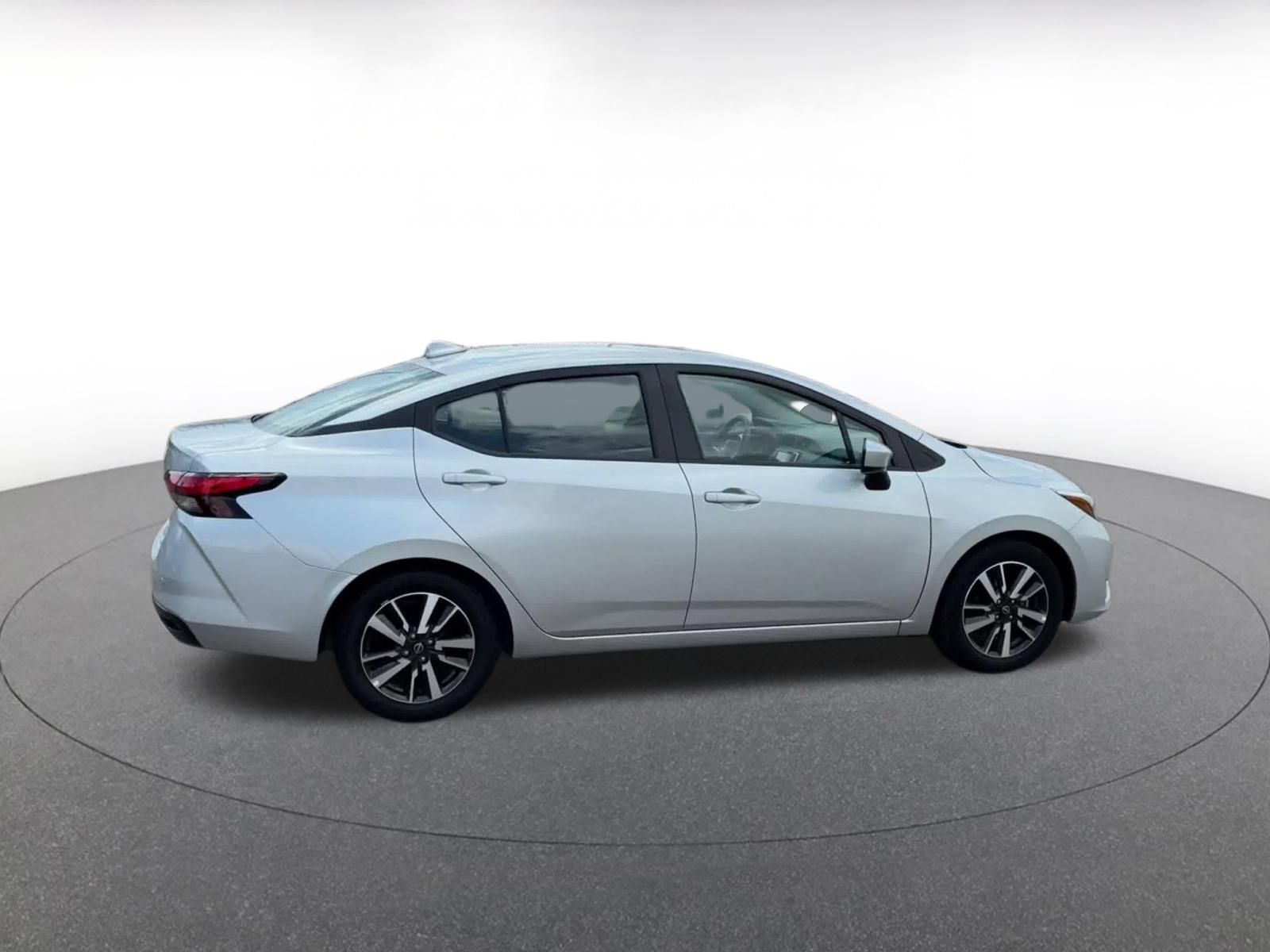 Used 2025 Nissan Versa SV FWD image 13
