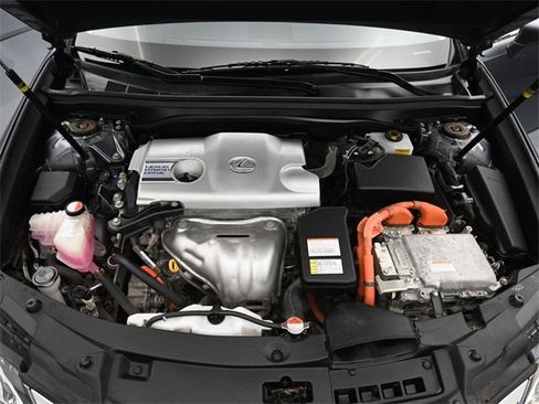 Used 2016 Lexus ES 300h image 43