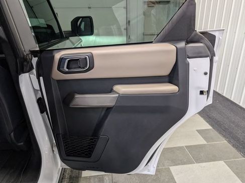 Used 2023 Ford Bronco Wildtrak AWD/4WD image 25