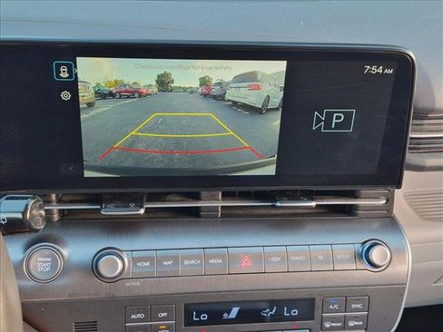 Used 2024 Hyundai Kona SEL FWD image 14