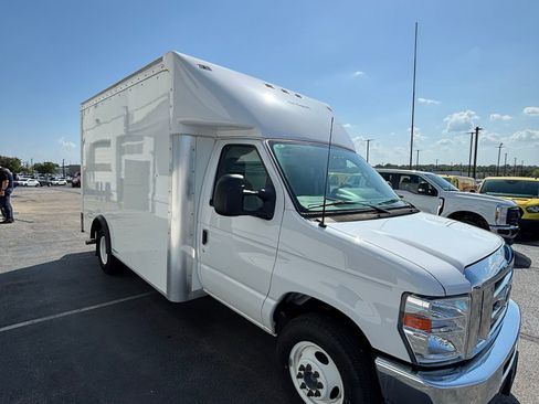 New 2025 Ford E-350 and Econoline 350 Super Duty w/ Power Equipment Group image 6