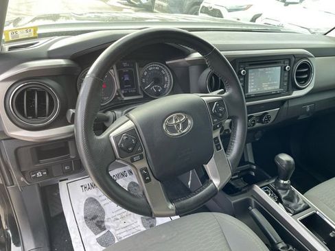Certified 2018 Toyota Tacoma SR5 image 14