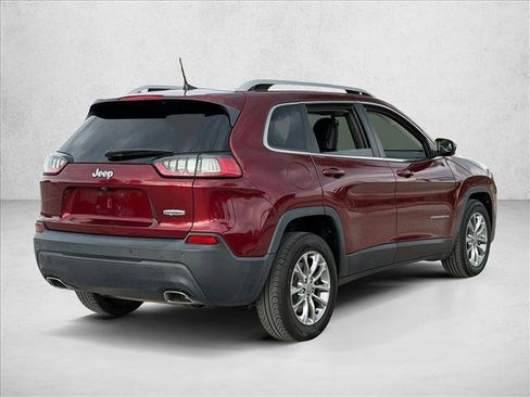 Used 2019 Jeep Cherokee Latitude Plus w/ Comfort/Convenience Group FWD image 5