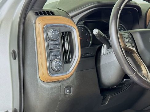 Used 2021 Chevrolet Silverado 2500 High Country w/ Z71 Off-Road Package image 8