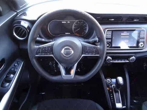 Used 2020 Nissan Kicks SV w/ Exterior Package image 11