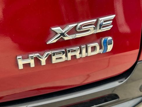 Certified 2022 Toyota Sienna XSE image 13