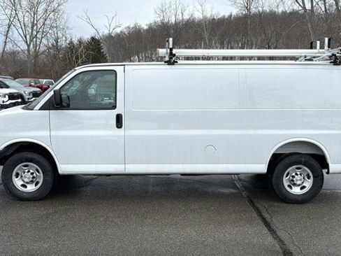 Used 2025 Chevrolet Express 2500 Extended w/ Communications Package RWD image 5