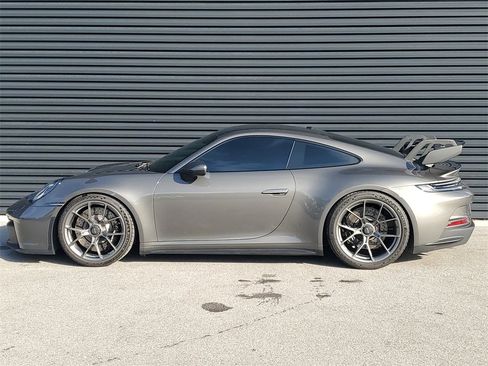 Used 2022 Porsche 911 GT3 image 2