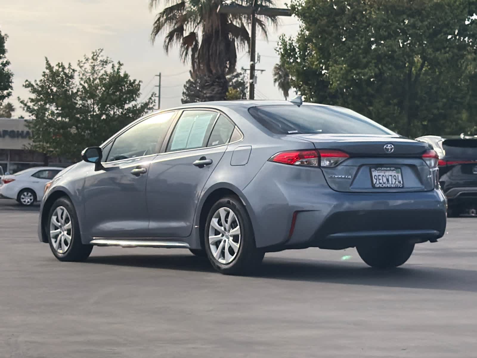 Used 2021 Toyota Corolla LE FWD image 7