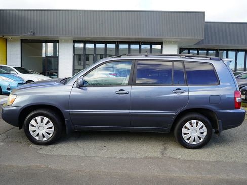 Used 2005 Toyota Highlander 2WD V6 image 2