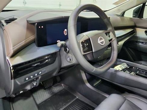 Certified 2025 Nissan Murano Platinum w/ Cargo Package image 14