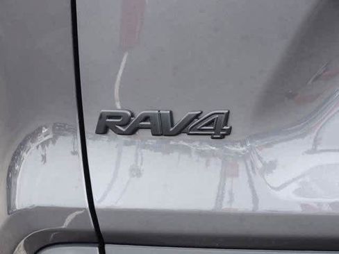 Certified 2023 Toyota RAV4 XLE w/ Convenience Package FWD image 10