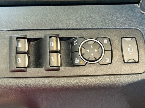 Used 2022 Ford F250 Platinum w/ FX4 Off-Road Package image 20