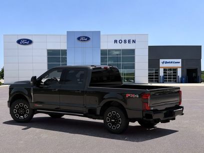 New 2026 Ford F350 Platinum w/ FX4 Off-Road Package