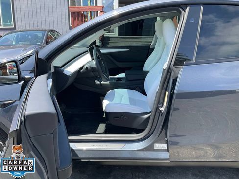 Used 2023 Tesla Model Y Long Range AWD/4WD image 6