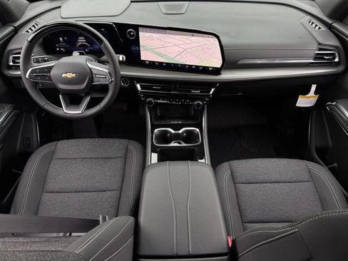 New 2025 Chevrolet Traverse LT w/ Enhanced Driving Package image 10