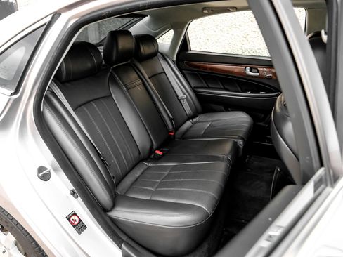 Used 2013 Hyundai Equus Signature image 36