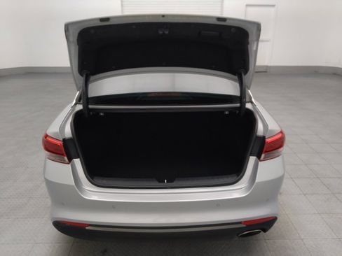 Used 2018 Kia Optima LX FWD image 29