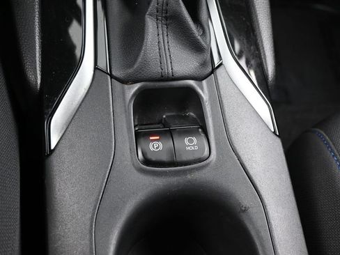 Used 2024 Toyota Corolla Cross AWD Hybrid image 21