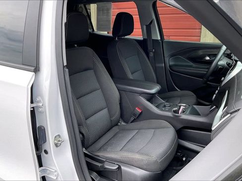 Used 2024 GMC Terrain SLE w/ Driver Convenience Package AWD/4WD image 7