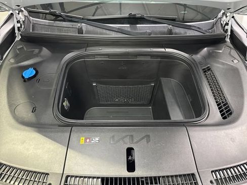 Used 2024 Kia EV9 Light RWD image 10