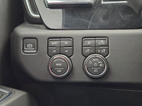 Certified 2023 Chevrolet Silverado 1500 LT Trail Boss w/ LT Trail Boss Premium Package image 26