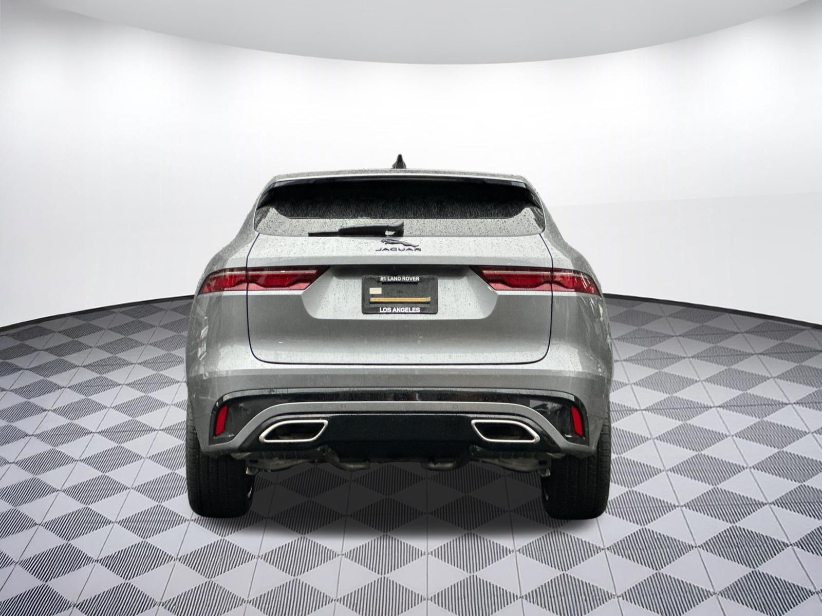 New 2025 Jaguar F-PACE R-Dynamic S AWD/4WD image 9
