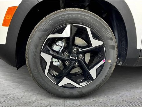 New 2026 Kia Seltos S image 13