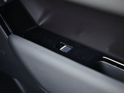 New 2026 Land Rover Range Rover Velar Dynamic SE image 49