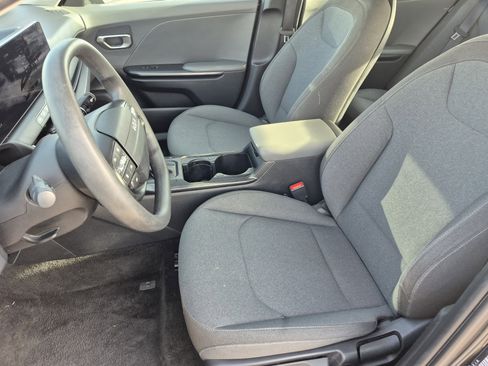 Used 2025 Kia K4 LXS image 16