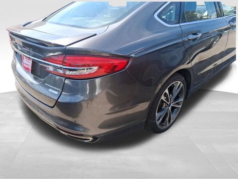 Used 2017 Ford Fusion Titanium FWD image 8