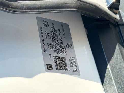 Certified 2025 Cadillac Escalade ESV Sport Platinum AWD/4WD image 36