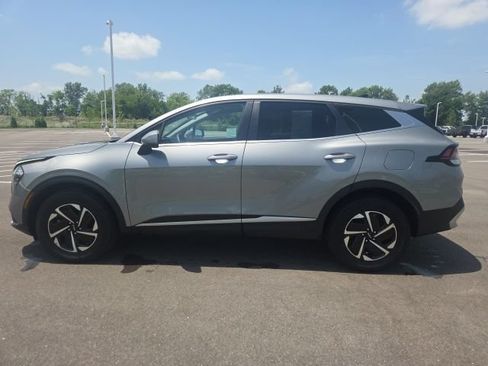 Used 2023 Kia Sportage LX AWD/4WD image 15
