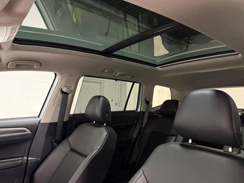 Used 2019 Volkswagen Atlas SEL AWD/4WD image 16