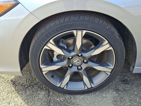 Certified 2025 Honda Civic Sport Touring image 28