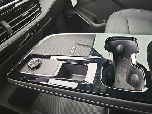 New 2026 Buick Enclave Sport Touring w/ Power Package image 21