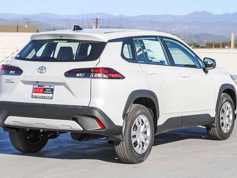 New 2026 Toyota Corolla Cross L image 5