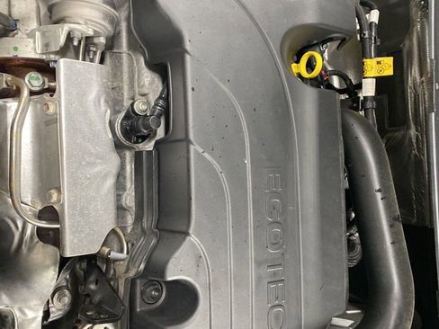 Used 2025 GMC Terrain Elevation image 42