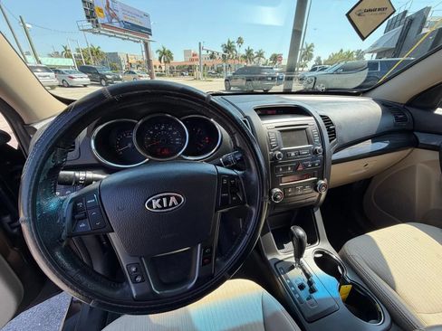 Used 2012 Kia Sorento EX FWD image 13