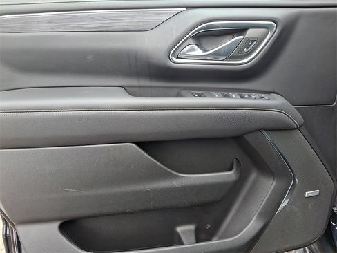 Certified 2023 GMC Yukon XL SLT image 12