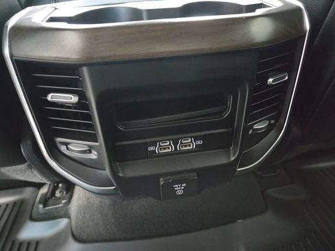 Used 2022 RAM 1500 Laramie AWD/4WD image 26