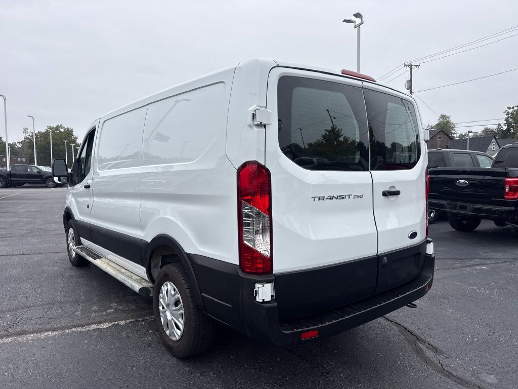 Used 2025 Ford Transit 250 Low Roof w/ Exterior Upgrade Package RWD image 9