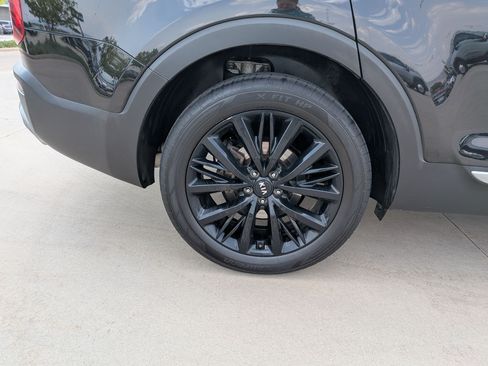 Used 2021 Kia Telluride SX w/ SX Prestige Package AWD/4WD image 12
