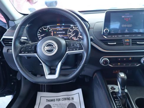 Used 2019 Nissan Altima 2.5 SR image 17