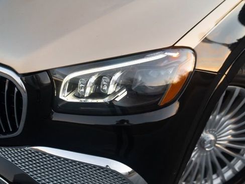 Used 2021 Mercedes-Benz Maybach GLS 600 4MATIC image 3