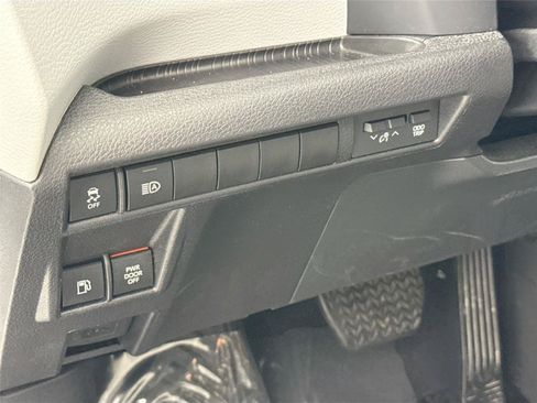Certified 2026 Toyota Sienna XLE FWD image 16