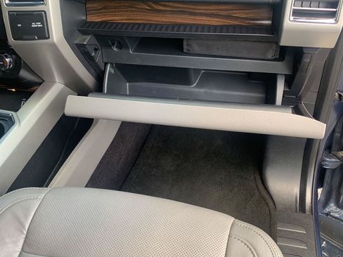 Used 2016 Ford F150 Lariat AWD/4WD image 15